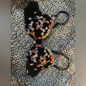 Black Floral Embroidered Demi Bra 36A